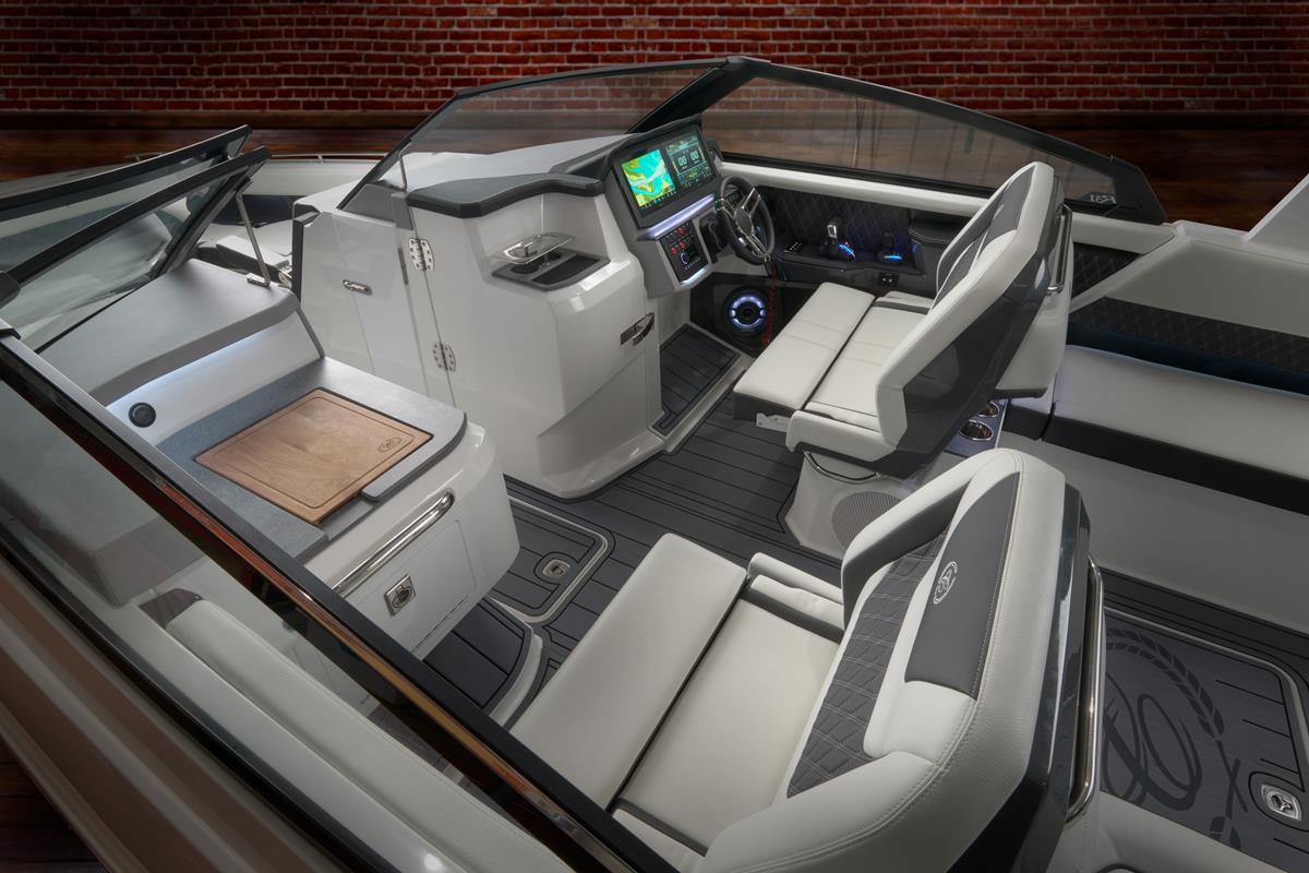 Cobaltboats R31 Outboard | Belgian Boat Service
