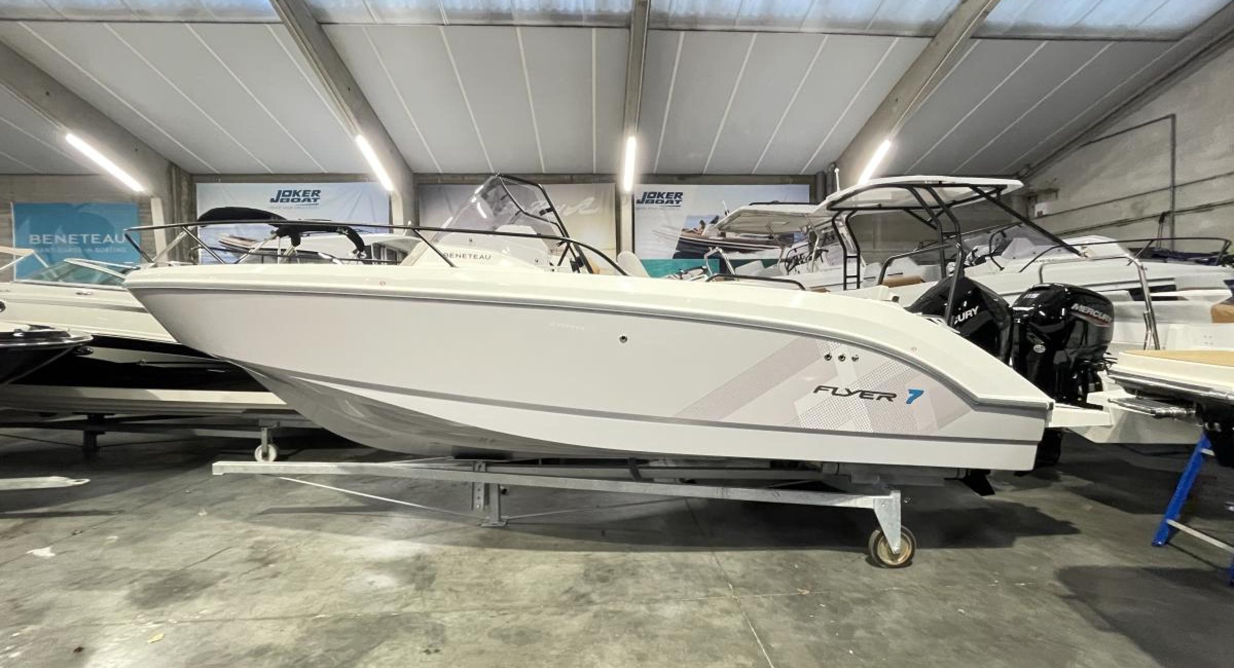 Sundeck Flyer 7 motorboot bateau à moteur