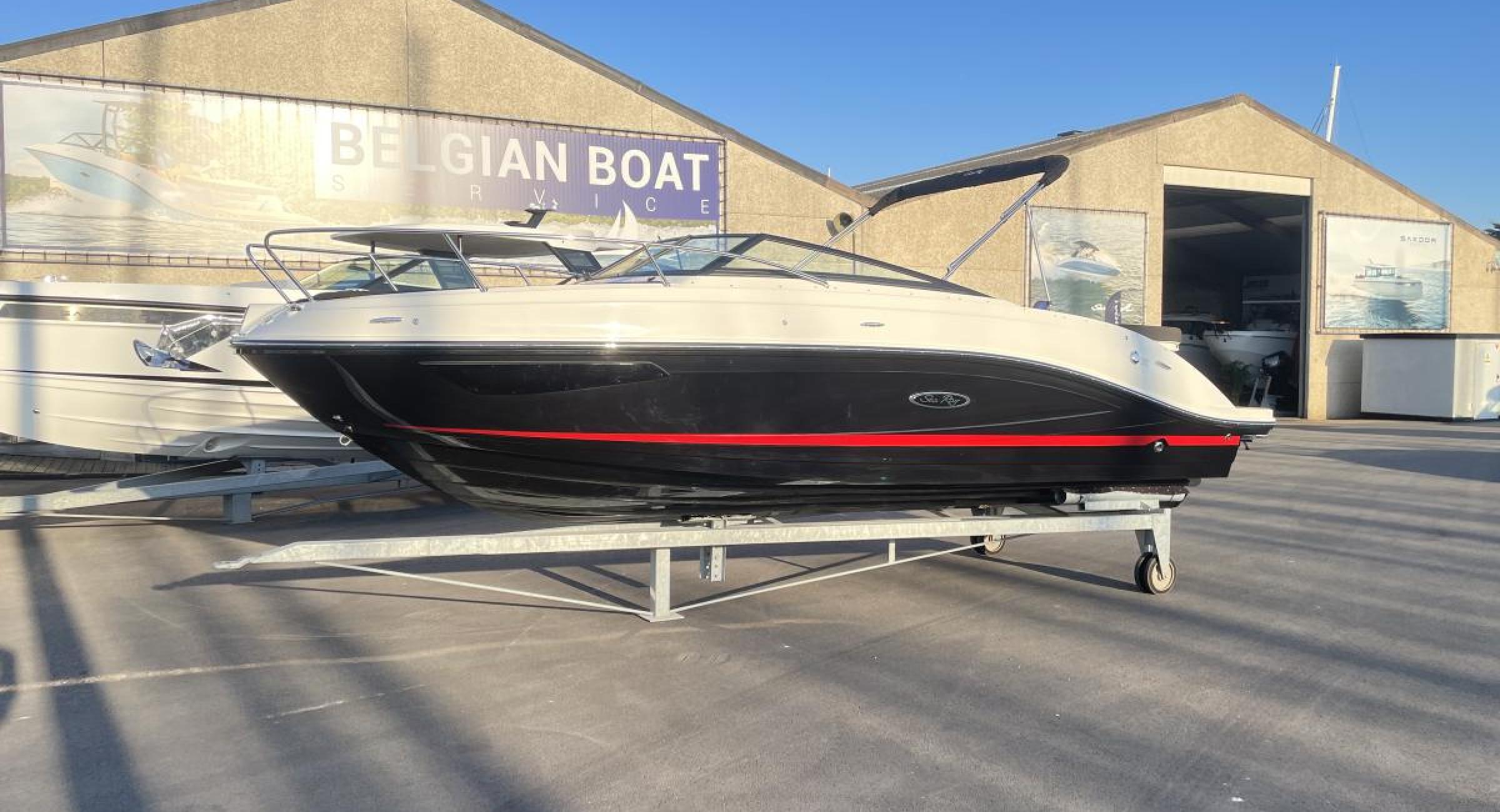 Searay motorboot boot te koop Boatshow Belgianboatshow speedboot