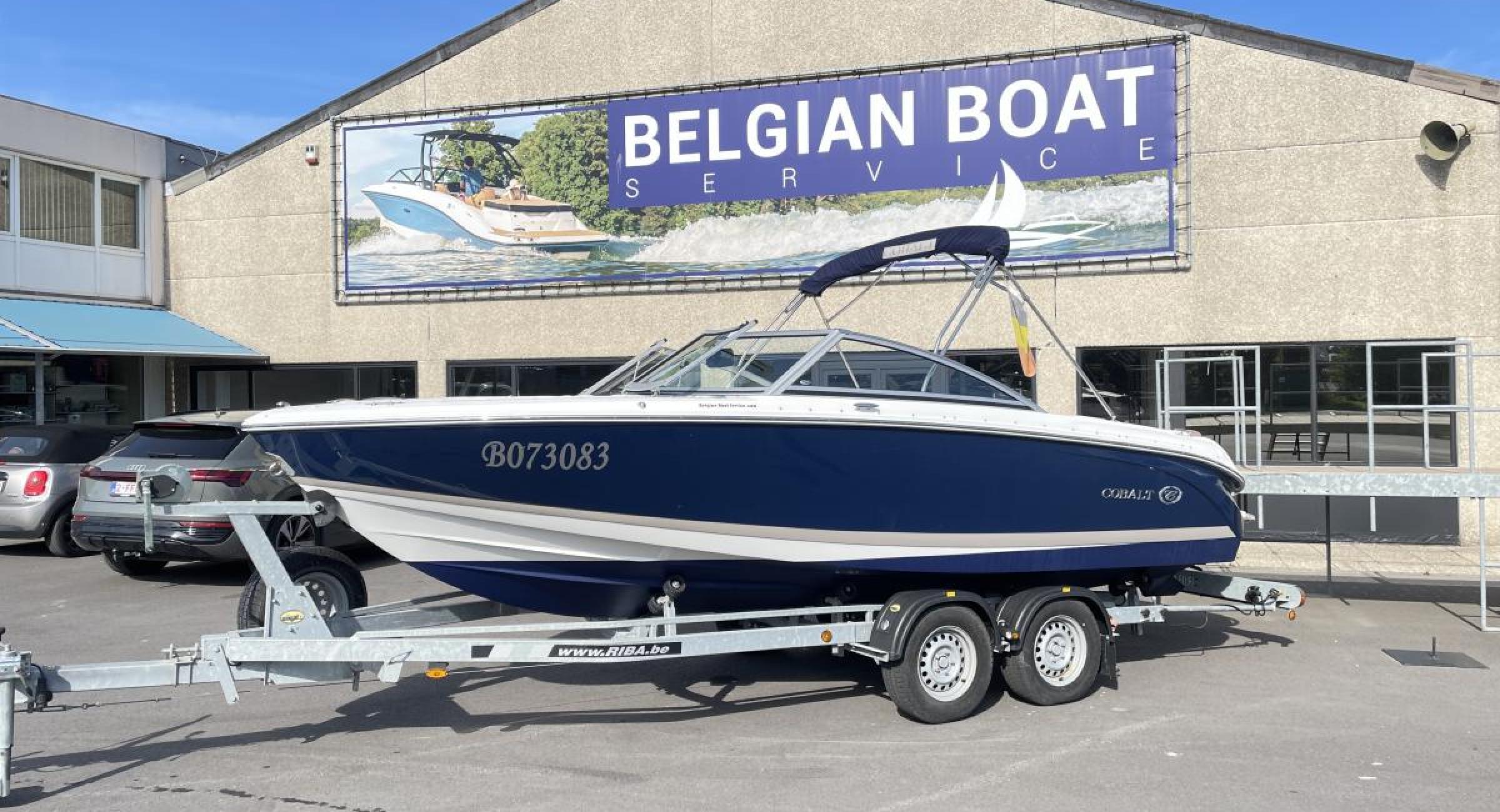 Bateau à moteur Cobaltboats 200 bateau de sport Cobalt Searay Bayliner