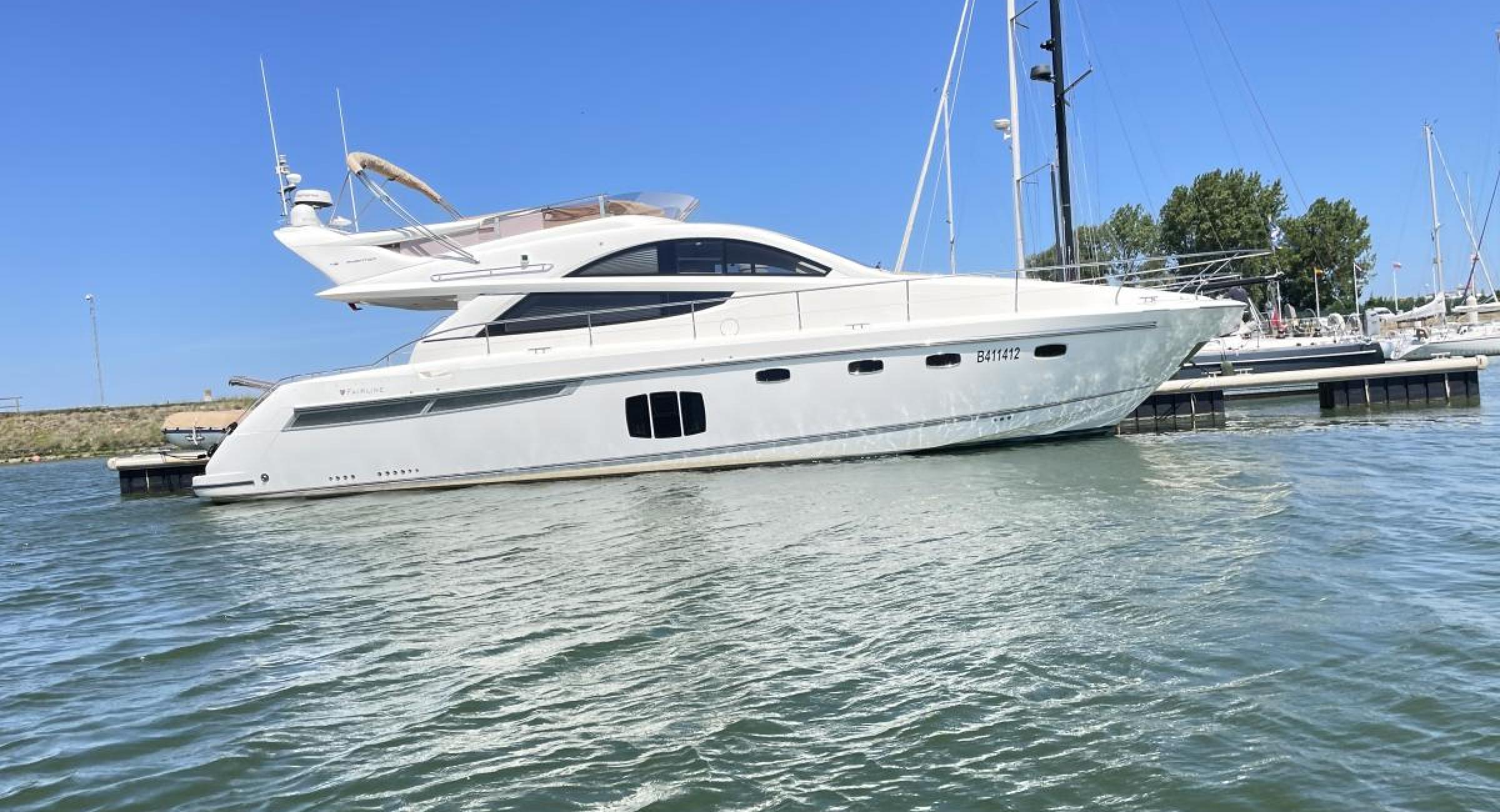 Fairline 48 Phantom motoryacht sportyacht Belgian Boat Show