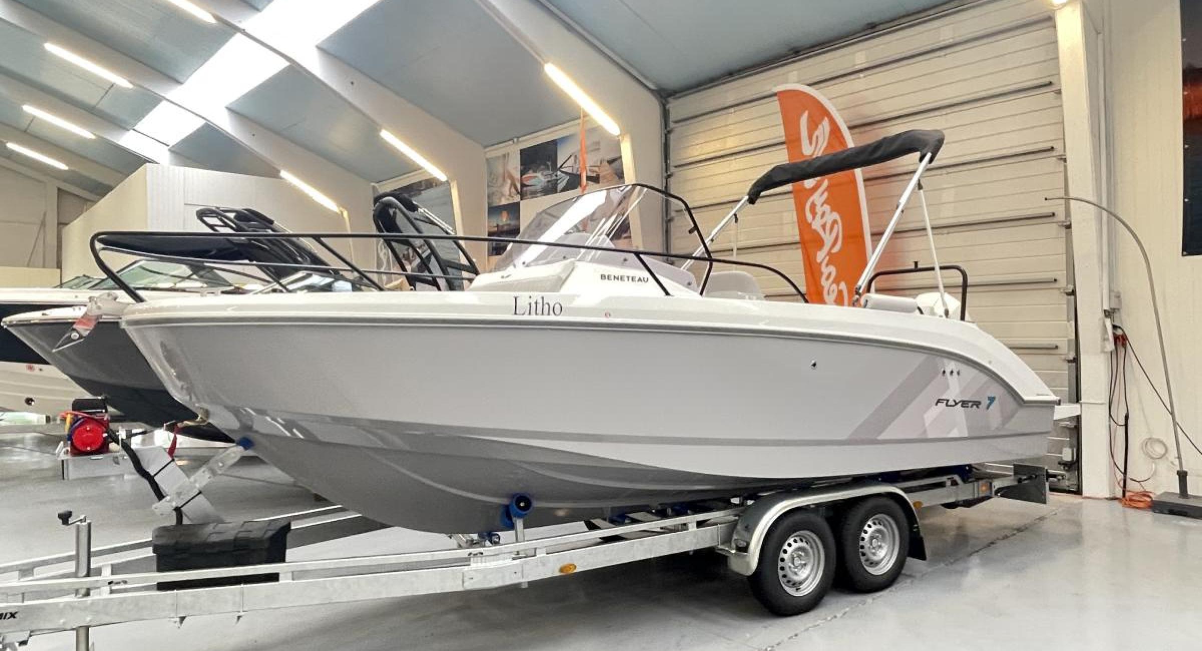 Beneteau Flyer 7 motorboot boot speedboot sportboot