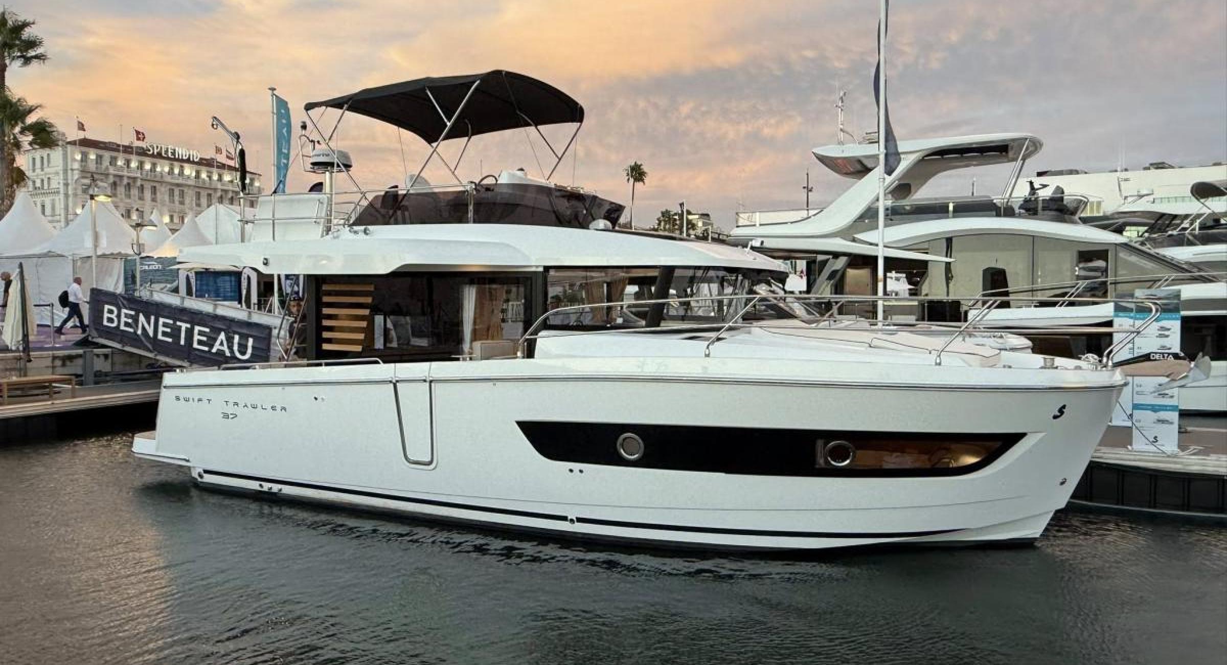Beneteau Swift Trawler 37 