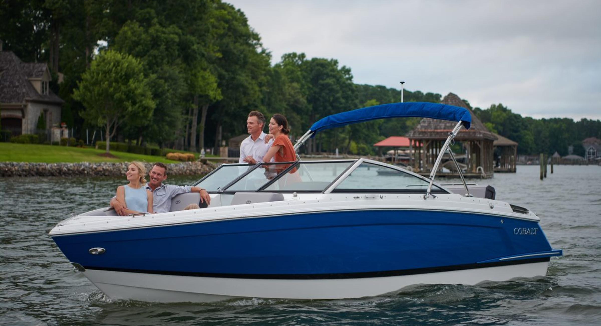 Cobalt R4 Bowrider
