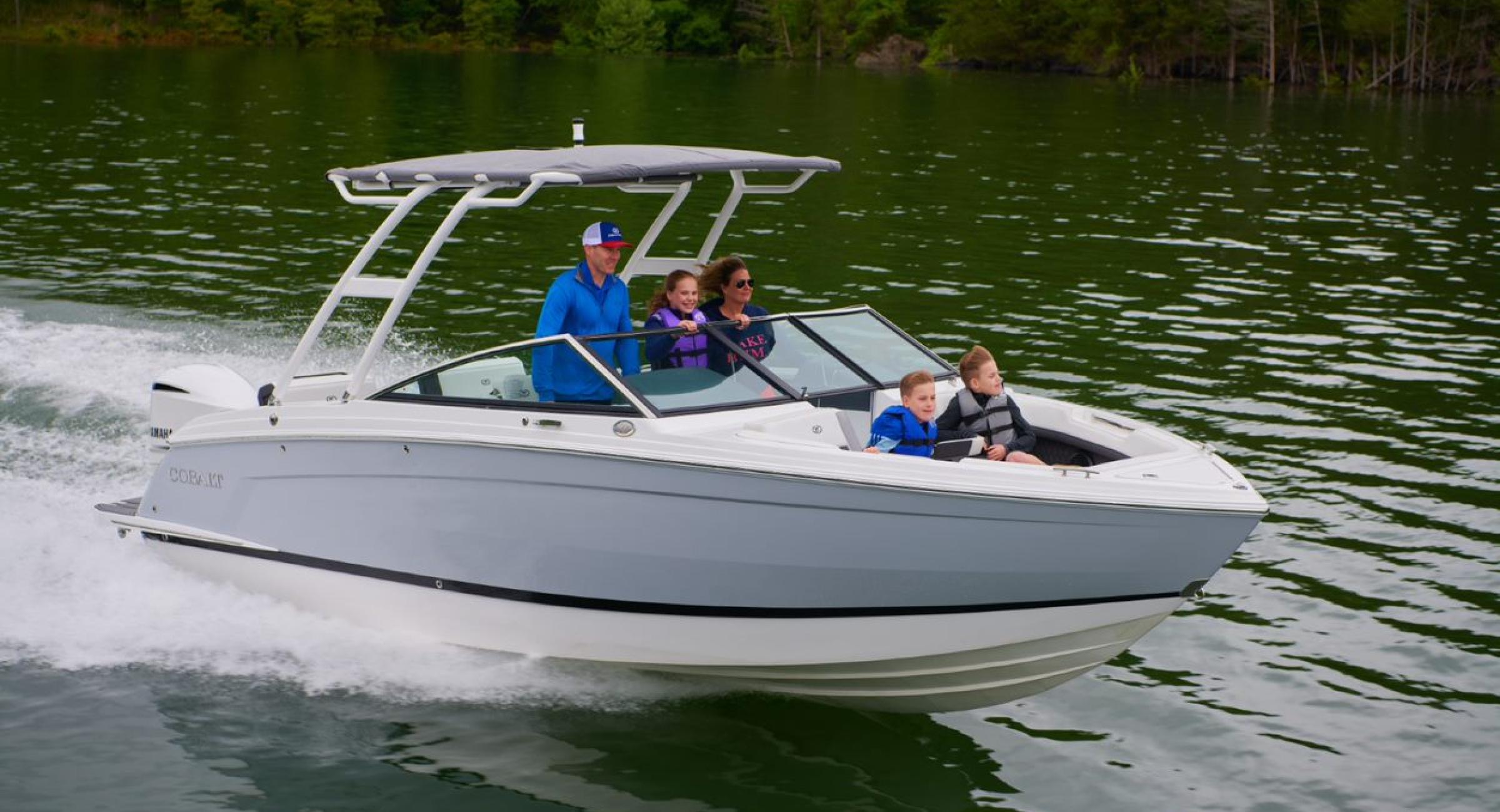 Cobalt R6 Outboard
