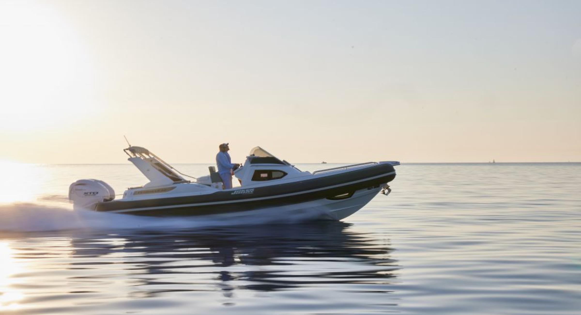 Clubman 32 Jokerboat