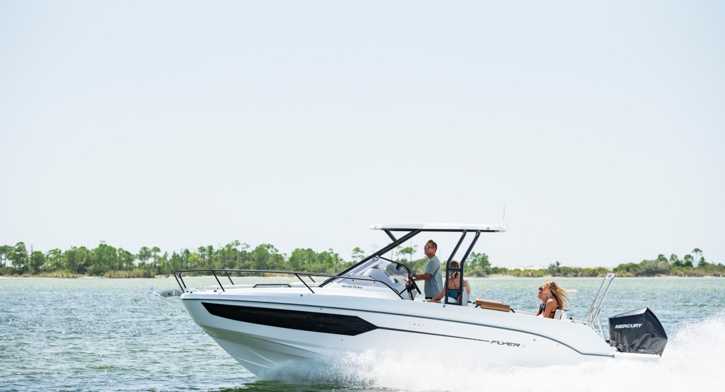 Flyer 8 Sundeck