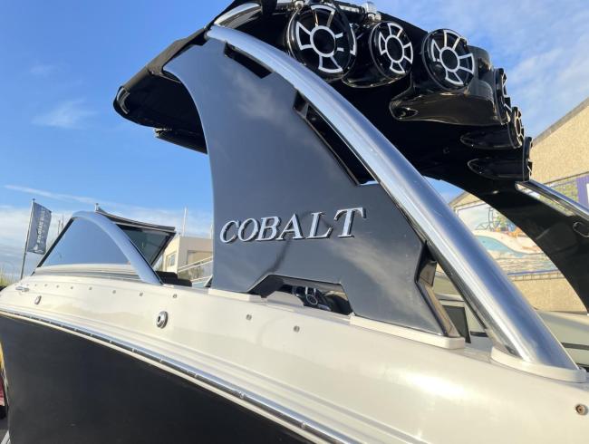 Cobaltboats Surf R7