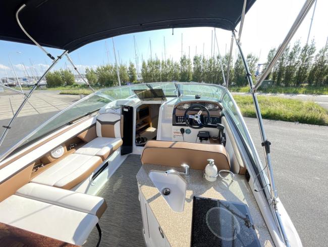 V255 Four Winns Motorboot Fourwinns boats speedboot cabincruiser te koop