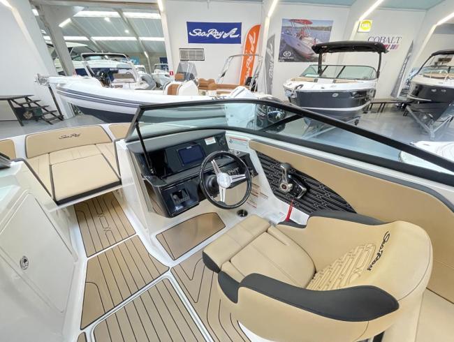 Searay 210 SPX 2024 Outboard Searayboats motorboot te koop 2dehands