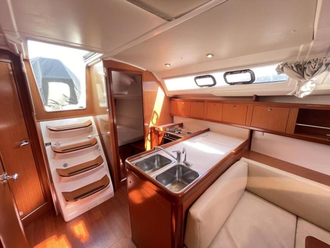 Beneteau 37 Oceanis