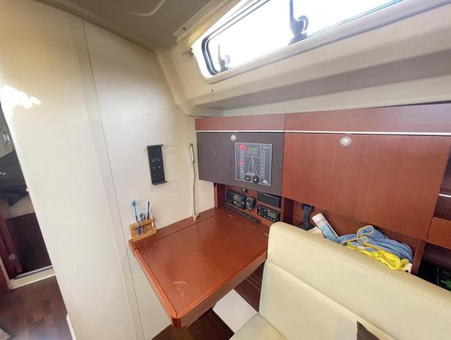 HANSEYACHTS BENETEAU JEANNEAU ZEILBOOT TE KOOP YACHT FOR SALE