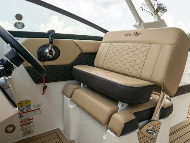 Sea Ray 250 SDX OB