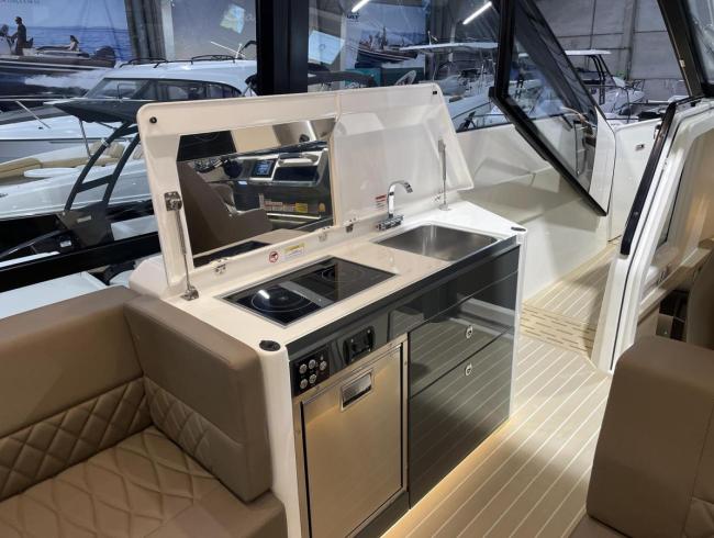 Saxdoryachts 400 GTC Saxdoryachts motorboot speedboot  motorboten