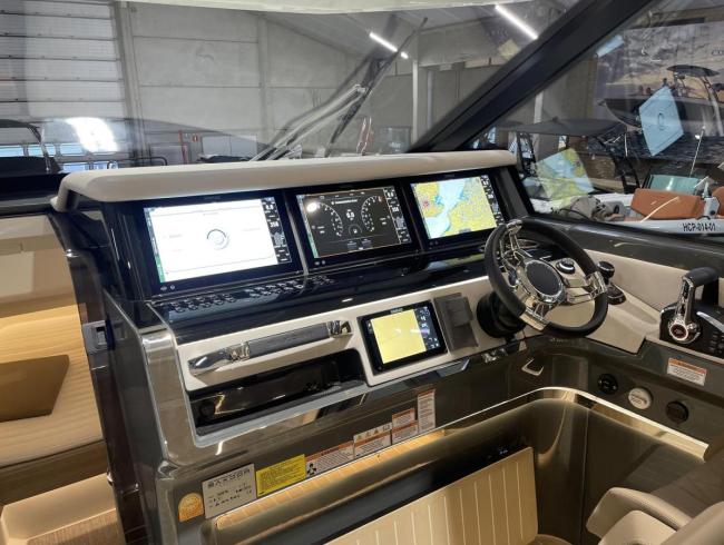 Saxdoryachts 400 GTC Saxdoryachts motorboot speedboot  motorboten