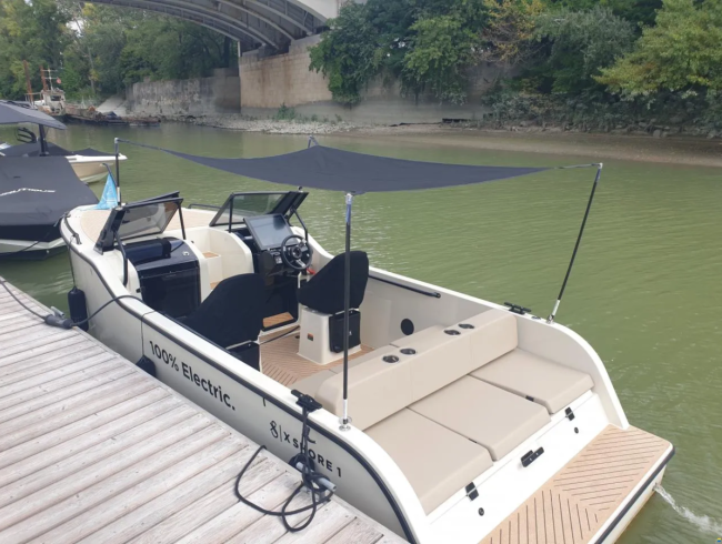 Xshore 1 moterboot Elektrisch varen