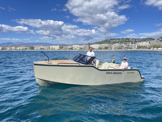 Xshore 1 moterboot