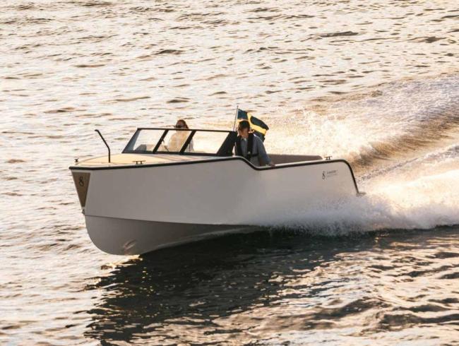 Xshore moterboot