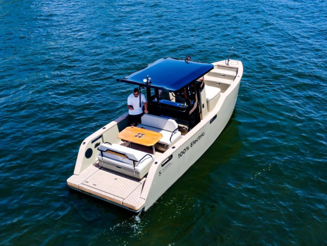 X Shore Bateau électrique 