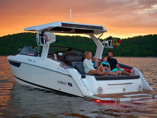 Cobalt boats R31