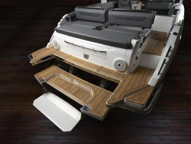 Cobalt boats R31