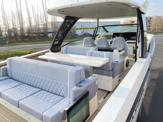 Saxdoryachts 320 GTO Saxdoryachts Axopar motorboot te koop 