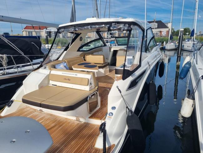 320 Searay Sundancer