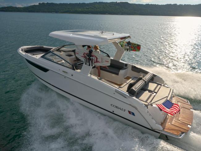 Cobalt boats R31
