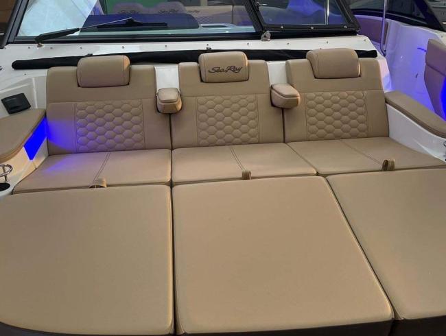 320 Searay Sundancer