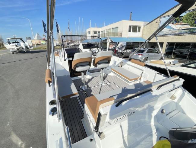 Beneteau Flyer7 motorboot te koop boten te koop 2dehands