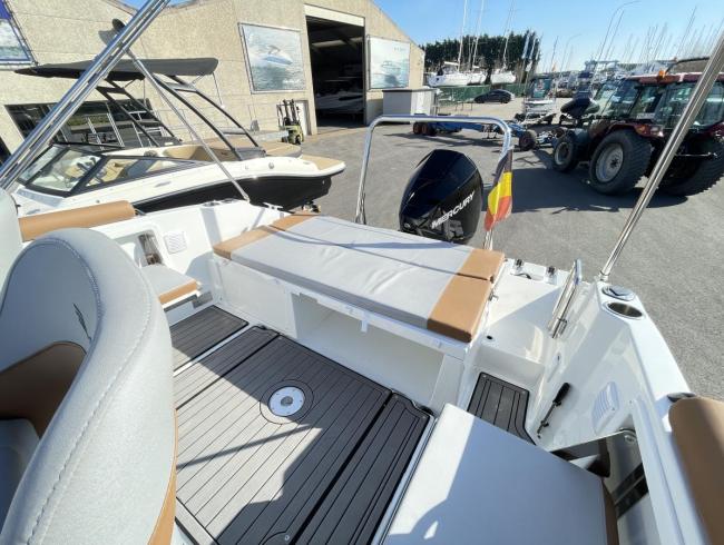 Beneteau Flyer7 motorboot te koop boten te koop 2dehands
