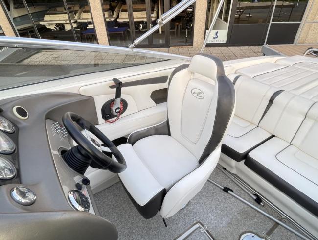 220 Sunsport Searay motorboot Belgian boat show