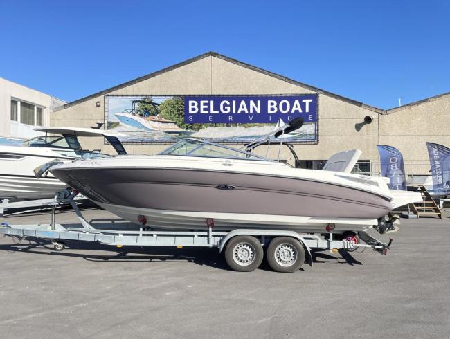 220 Sunsport Searay motorboot Belgian boat show