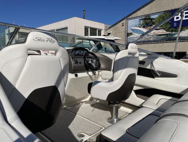 220 Sunsport Searay motorboot Belgian boat show