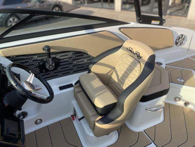 Searay 210 SPX motorboot te koop 