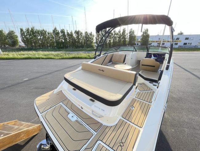 Searay 210 SPX motorboot te koop 