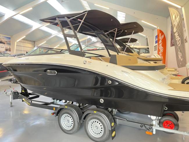 Searay 210 SPX 2024 Outboard Searayboats motorboot te koop 2dehands