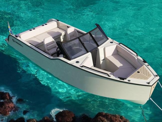 Xshore bowrider