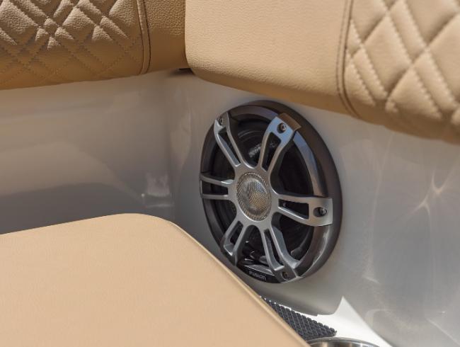 270 Searay SDX Sundeck series mototboot