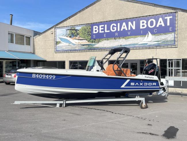 Saxdoryachts 200 à vendre bateau de sports powerboat Saxdor