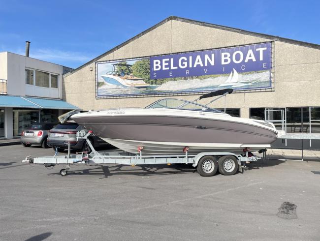 220 Sunsport Searay motorboot Belgian boat show