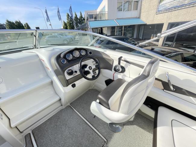 220 Sunsport Searay motorboot Belgian boat show