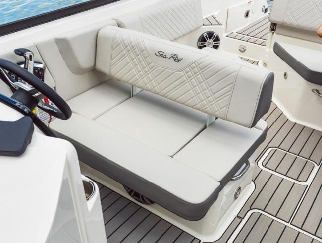 Motorboot Searayboats 250