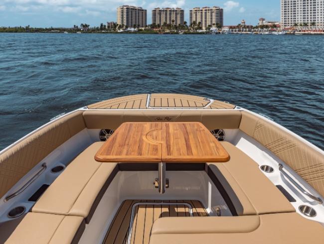 270 Searay SDX Sundeck series mototboot