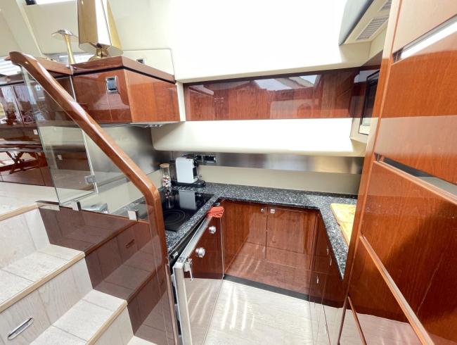 Fairline 48 Phantom motoryacht sportyacht Belgian Boat Show