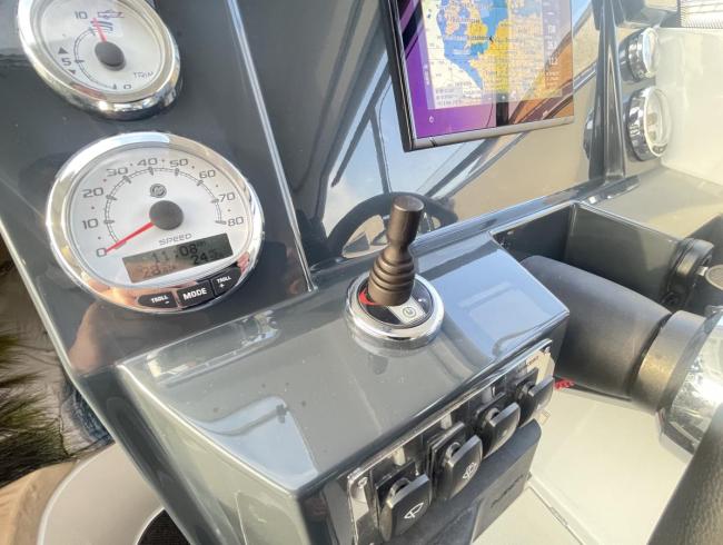 Parkerboats Parker poland Cabine cruiser botentekoop motorboot speedboot Belgian Boat Show