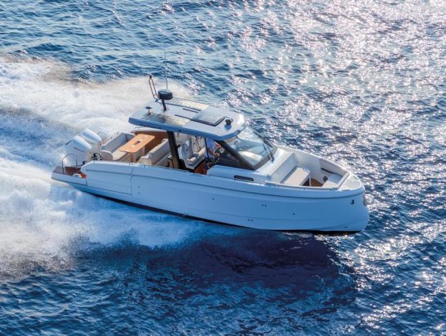 Beneteau New GT line 35 Beneteau powerboats boot te koop Belgianboatshow