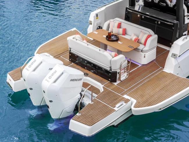 Beneteau New GT line 35 Beneteau powerboats boot te koop Belgianboatshow