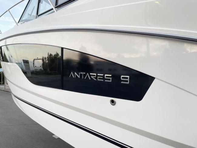 Beneteau Antaris 9 à vendre Bateau à moteur cabinier Bateau de sports Belgianboatshow