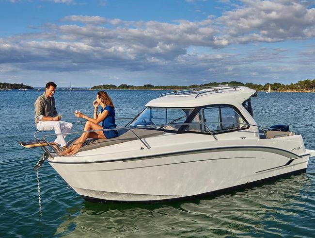 Beneteau Antaris 7 motorboot Belgian Boat Service Nieuwpoort